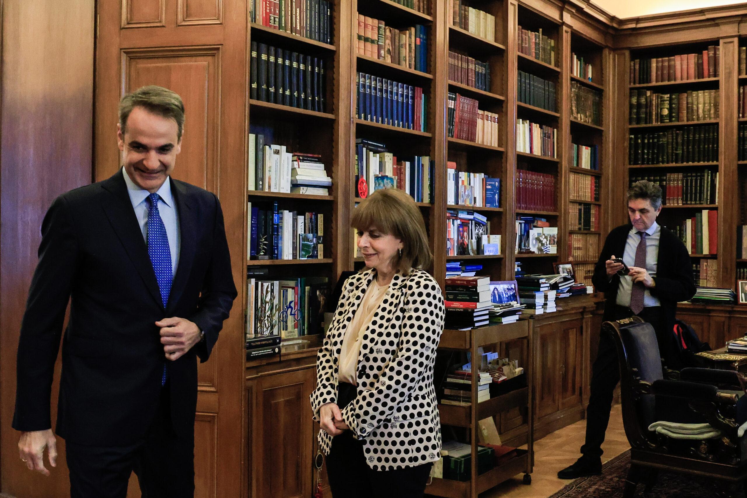 Κυρ. Μητσοτάκης: «Προτεραιότητα οι ευάλωτοι» – Κ. Σακελλαροπούλου: «Στοίχημα η αντιμετώπιση της ακρίβειας»