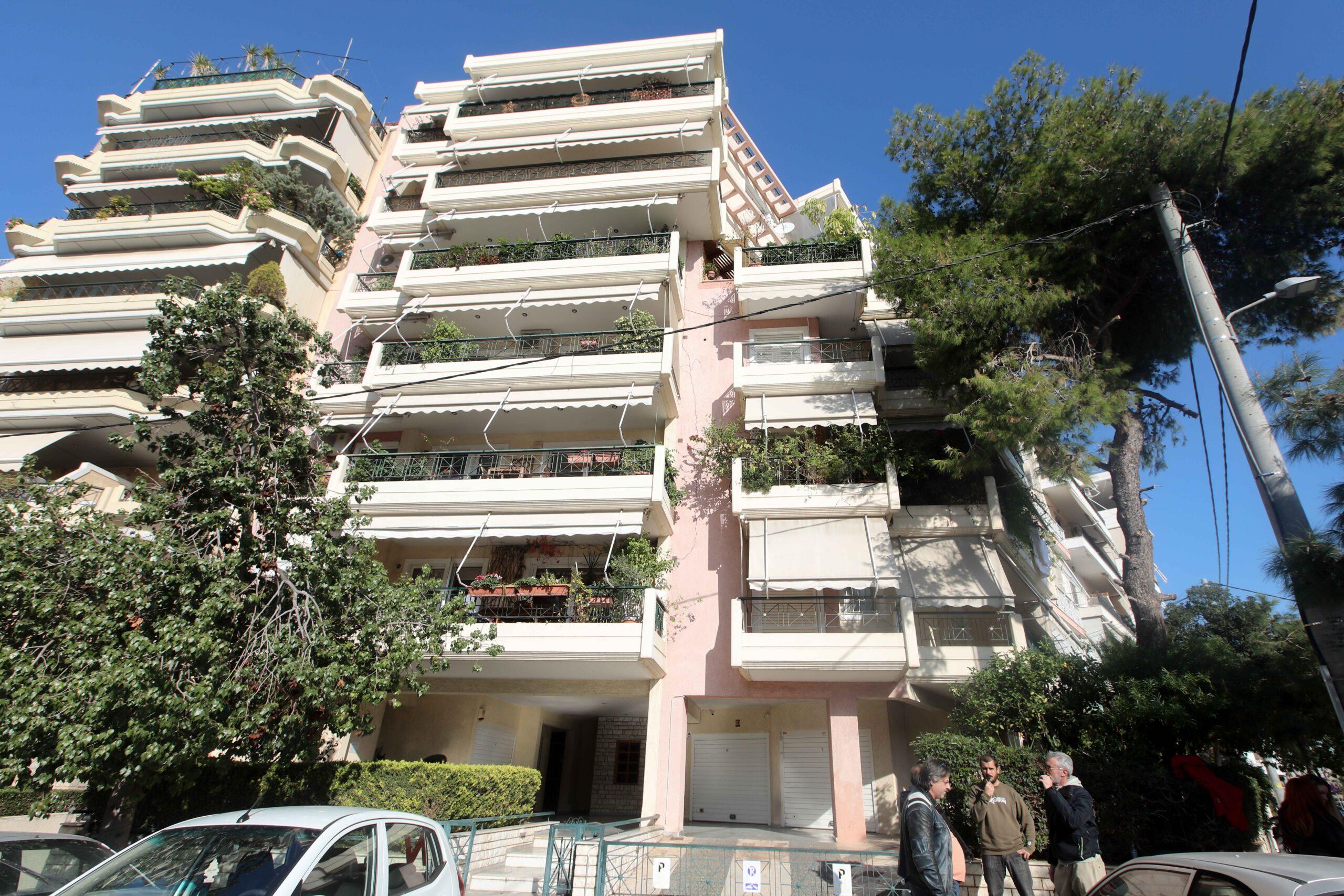 Νέα Σμύρνη: «Ήταν ατύχημα, το παιδί μου δεν είναι εγκληματίας», λέει η μητέρα του αδελφοκτόνου