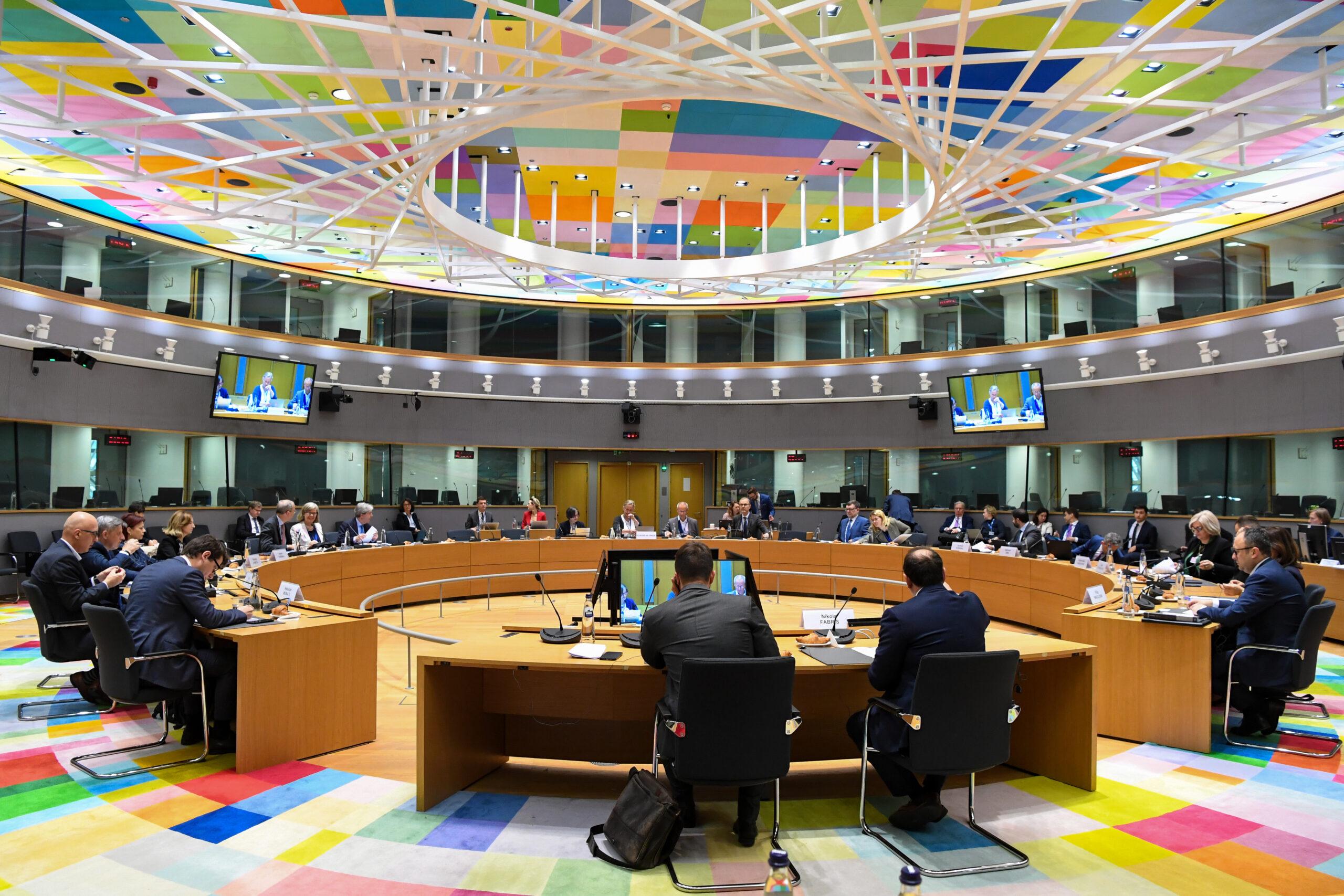 ECOFIN: Εξαιρούνται οι αμυντικές δαπάνες από το έλλειμμα – Τι προβλέπει η συμφωνία