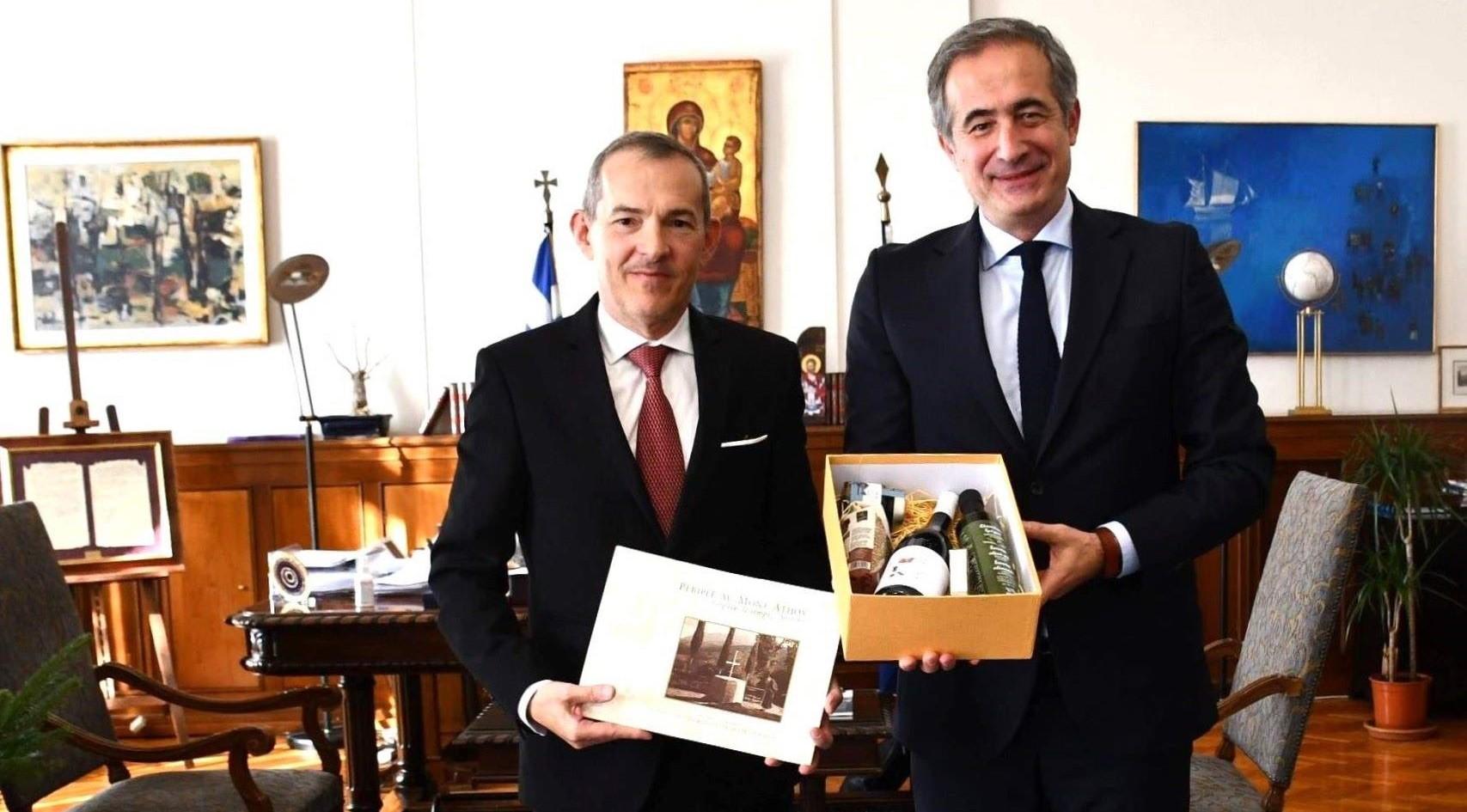 Εθιμοτυπική συνάντηση του Υφυπουργού Μακεδονίας και Θράκης κ. Στάθη Κωνσταντινίδη με τον Γενικό Πρόξενο της Γαλλίας στη Θεσσαλονίκη κ. Jean Luc Lavaud