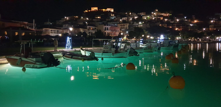 Αρκαδία: Υποθαλάσσιος φωτισμός στο λιμάνι του Παραλίου Άστρους Κυνουρίας