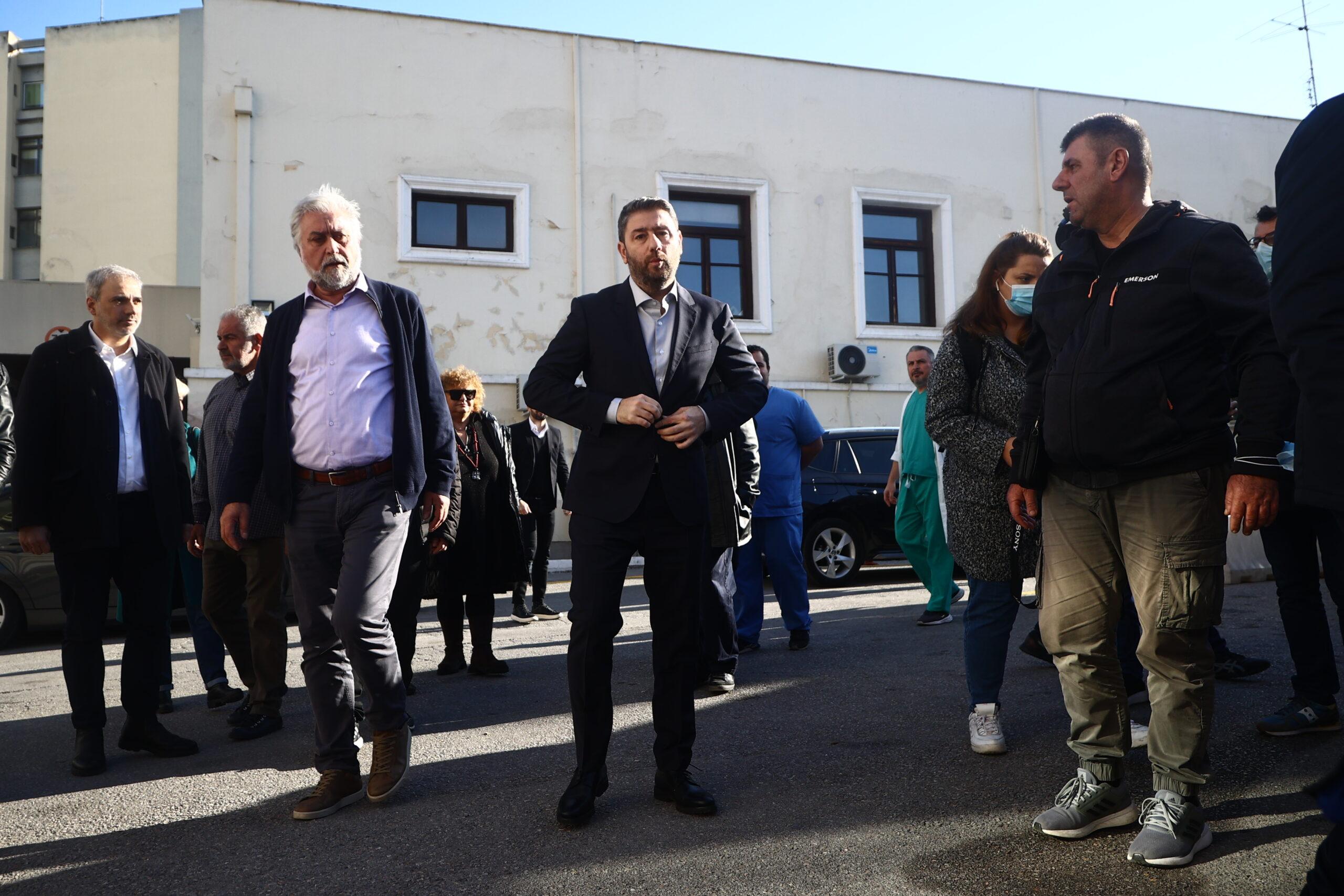 Ανδρουλάκης από Θεσσαλονίκη: «Μία στις τρεις κλινικές κινδυνεύει με αναστολή λειτουργίας στην Κ. Μακεδονία» (ΒΙΝΤΕΟ)