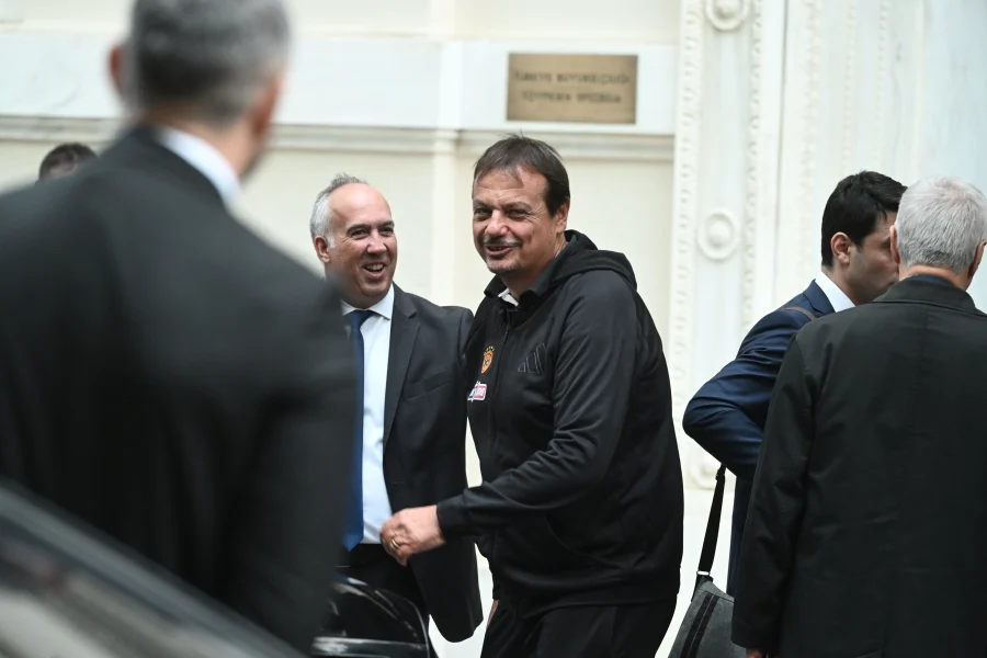 Ο προπονητής του Παναθηναϊκού Εργκίν Αταμάν υποδέχτηκε τον Ερντογάν στην τουρκική πρεσβεία