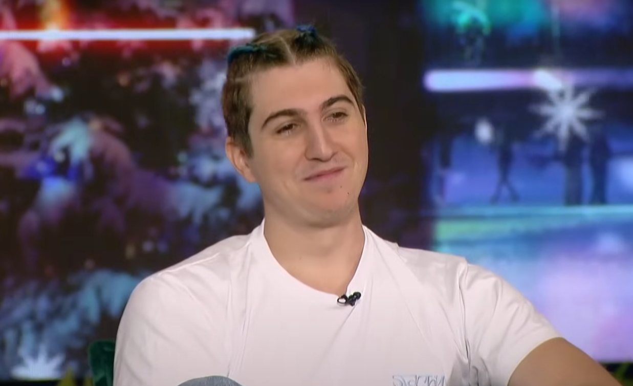 Good Job Nicky: Η πιο Χριστιανική στιγμή που έχει ο άνθρωπος είναι στο αεροπλάνο, άμα κουνήσει λίγο (ΒΙΝΤΕΟ)