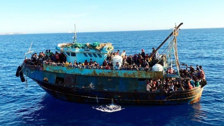 Ναυάγιο στα ανοιχτά της Λιβυής – Τουλάχιστον 61 νεκροί