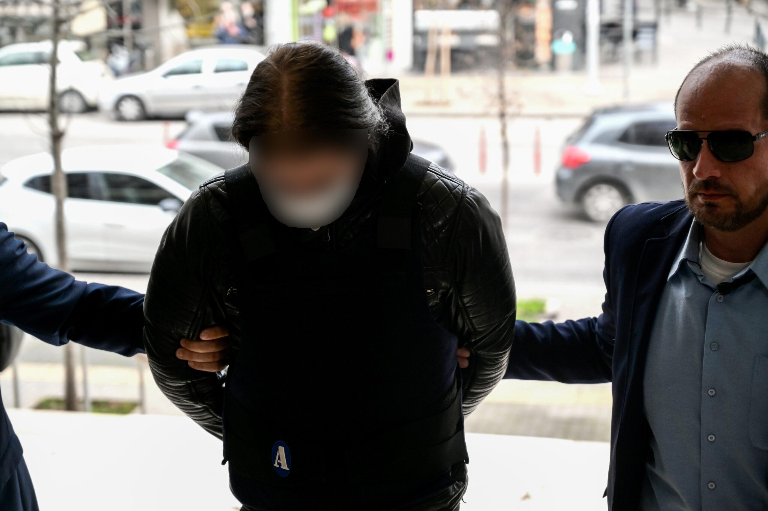 Θεσσαλονίκη: Με αλεξίσφαιρο στον Εισαγγελέα ο Νορβηγός που σκότωσε τον αστυνομικό (ΒΙΝΤΕΟ)