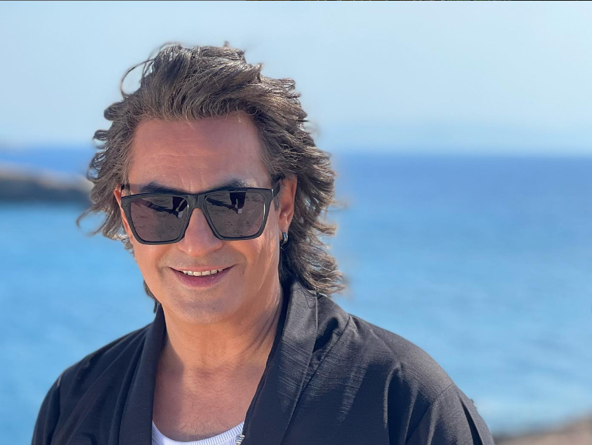 Διονύσης Σχοινάς για Καίτη Γαρμπή: «Δόξα τω θεώ τη θέλω και με θέλει τρελά»