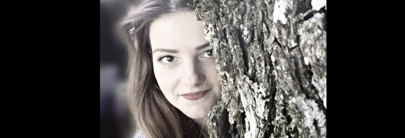 Τέμπη – Ραγίζει καρδιές ο πατέρας της 28χρονης Ελπίδας: «Αύριο θα έπαιρνε το πτυχίο της»