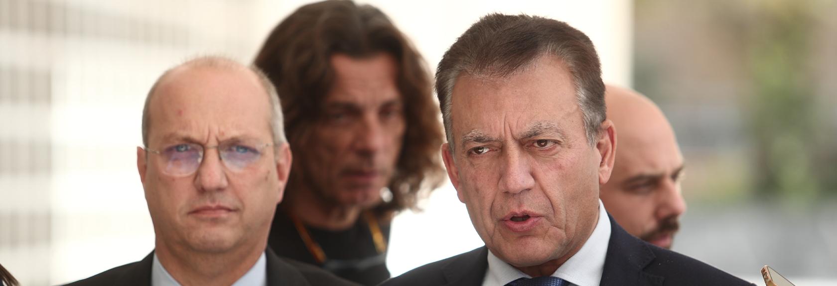 Κατέθεσαν τα στοιχεία στον Άρειο Πάγο οι δύο υπουργοί – «Στόχος να σταματήσουμε τις αγέλες των χούλιγκαν»