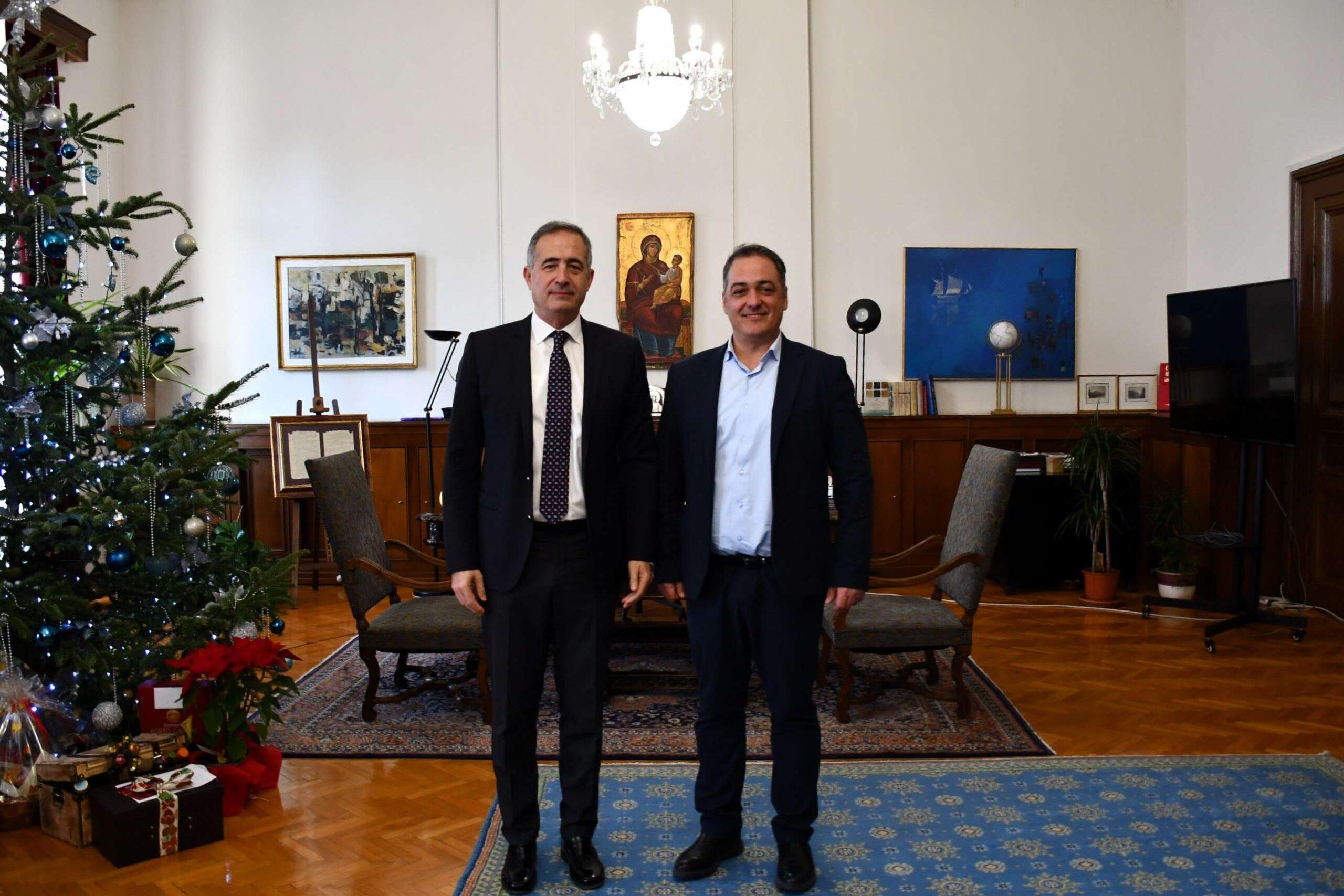 Συνάντηση του ΥΜΑΘ Στάθη Κωνσταντινίδη με τον νέο δήμαρχο Κοζάνης Γιάννη Κοκκαλιάρη
