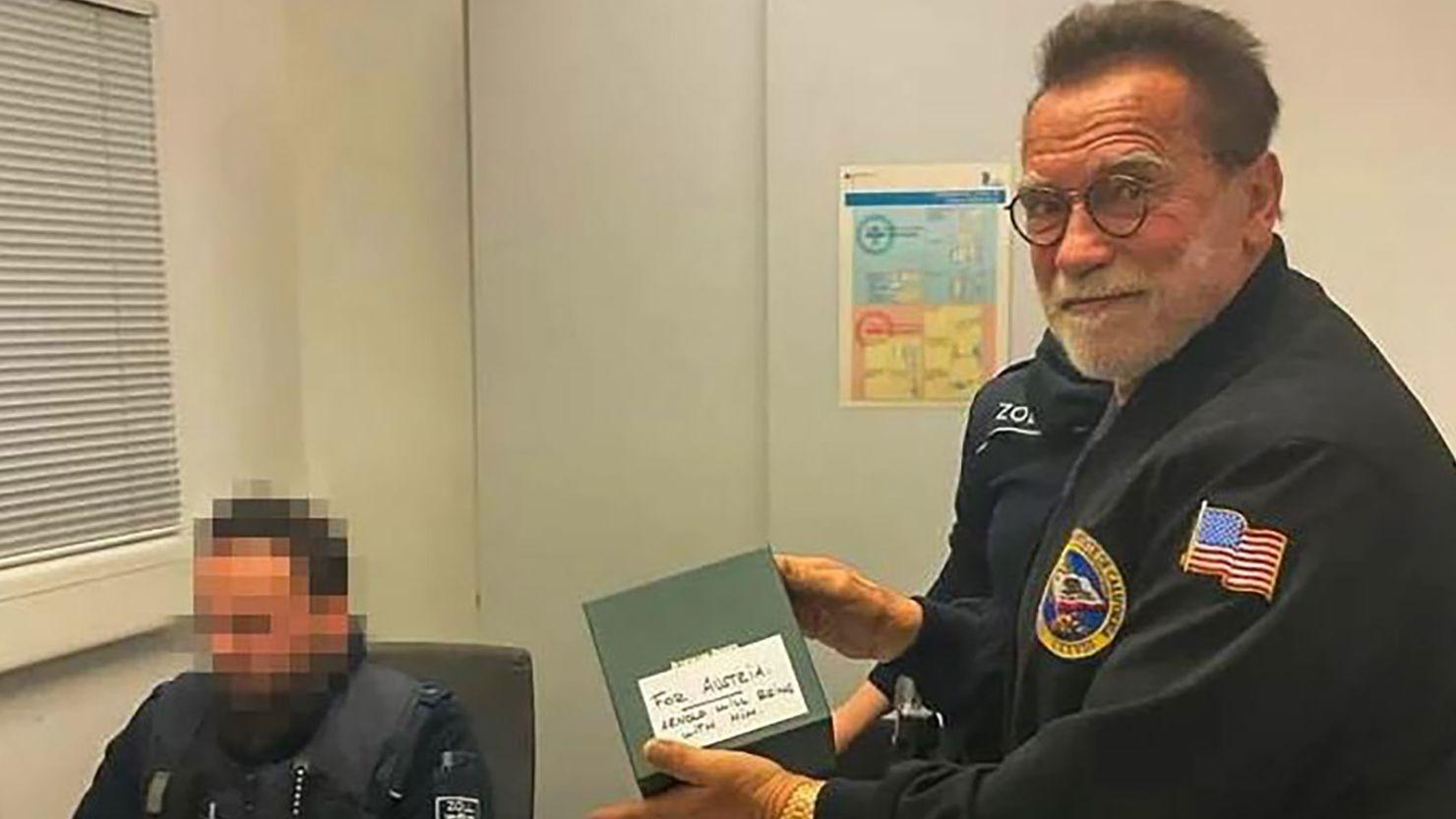 Σβαρτσενέγκερ: Γιατί τέθηκε υπό κράτηση στο αεροδρόμιο του Μονάχου