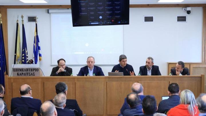 Καρδίτσα: Σύσκεψη Λ. Αυγενάκη με εκπροσώπους Επιμελητηρίων για την ίδρυση Τμημάτων Αγροτών