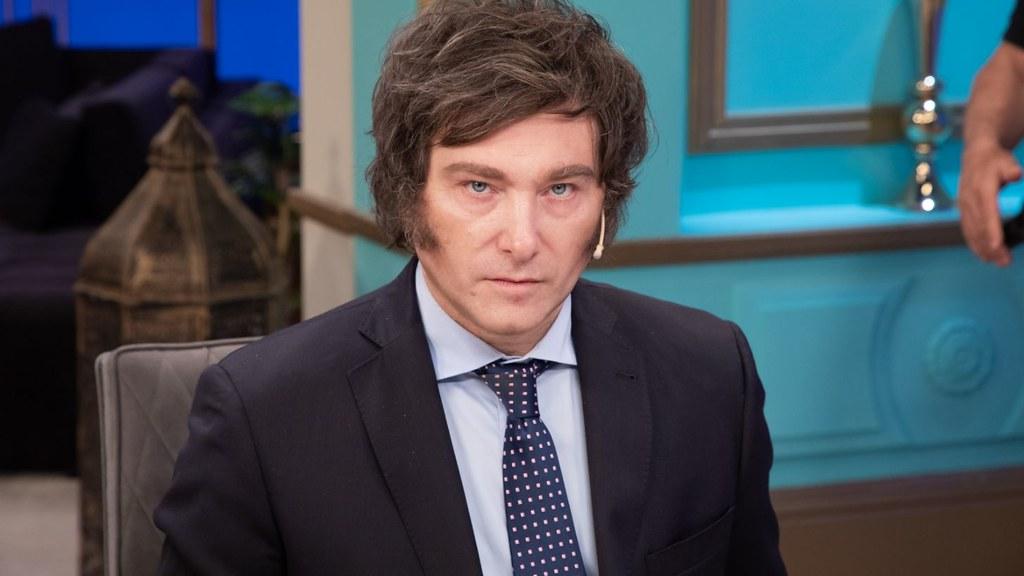 Αργεντινή: Η κυβέρνηση Μιλέι θα πουλήσει χρέος στην Κεντρική Τράπεζα – Στόχος να αντληθούν 3,2 δισ. δολάρια