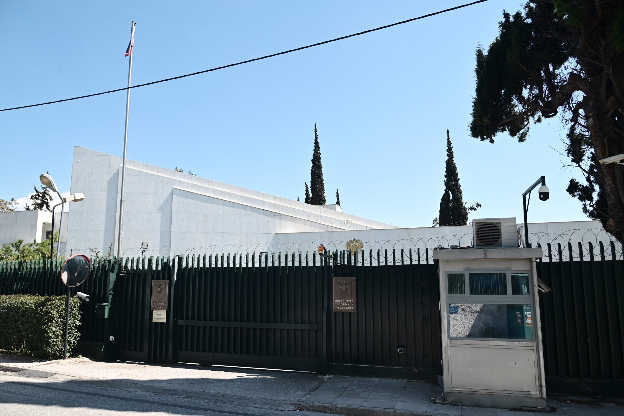 Φάκελος με λευκή σκόνη στην πρεσβεία της Ρωσίας στην Ελλάδα