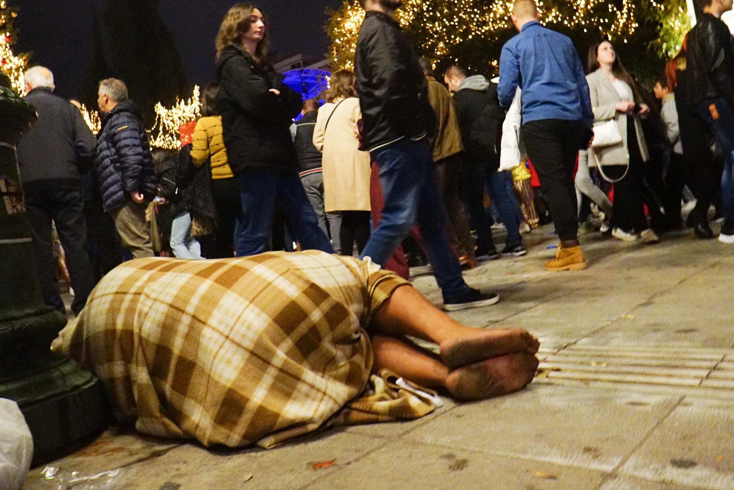 Θεσσαλονίκη: Πάνω από 350 οι άστεγοι στους δρόμους της πόλης