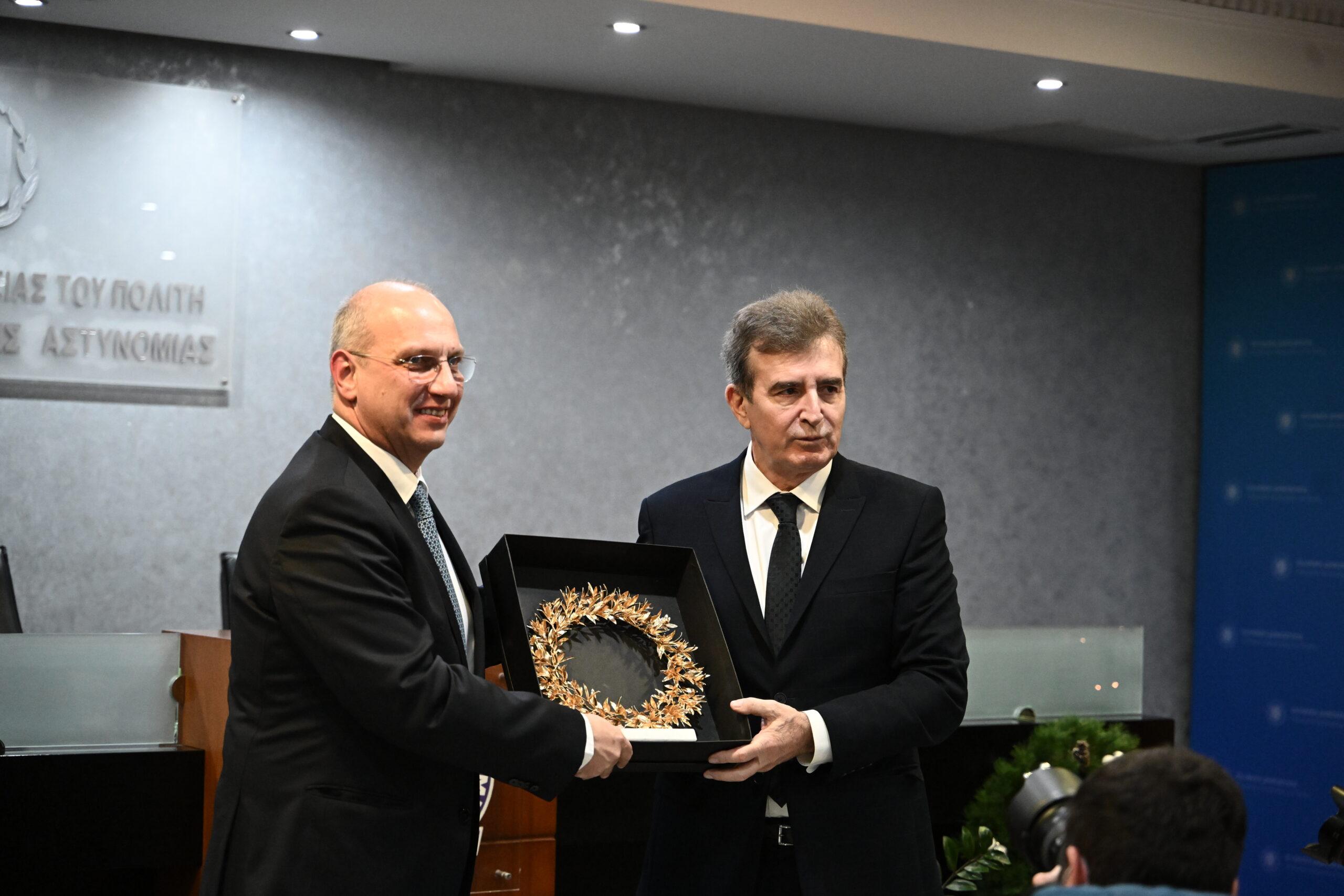 Χρυσοχοΐδης: «Έχουμε μείνει πίσω πρέπει να τρέξουμε»