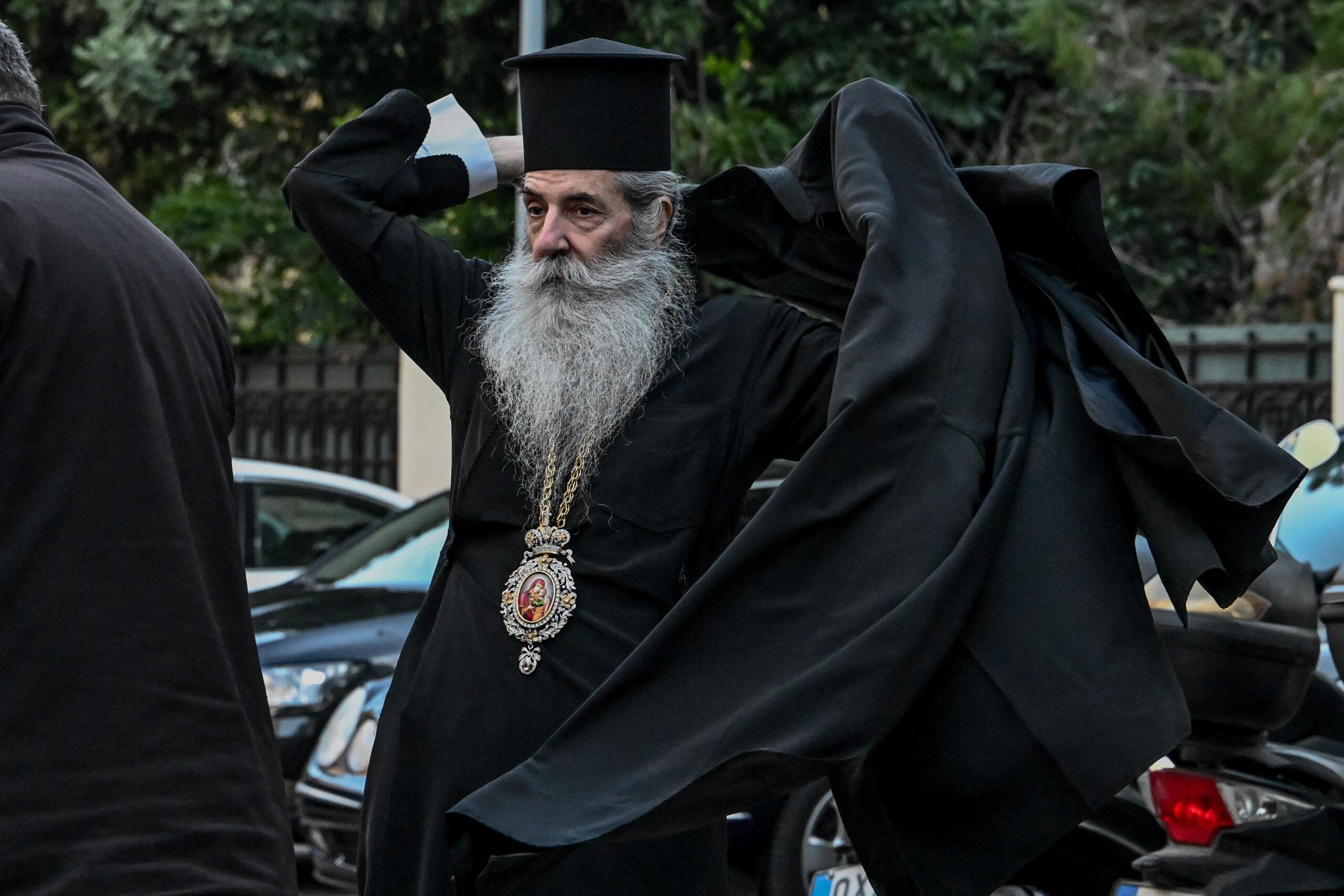 Ομόφυλα ζευγάρια: Αναταραχή στους κόλπους της Εκκλησίας για το επικείμενο σχέδιο νόμου