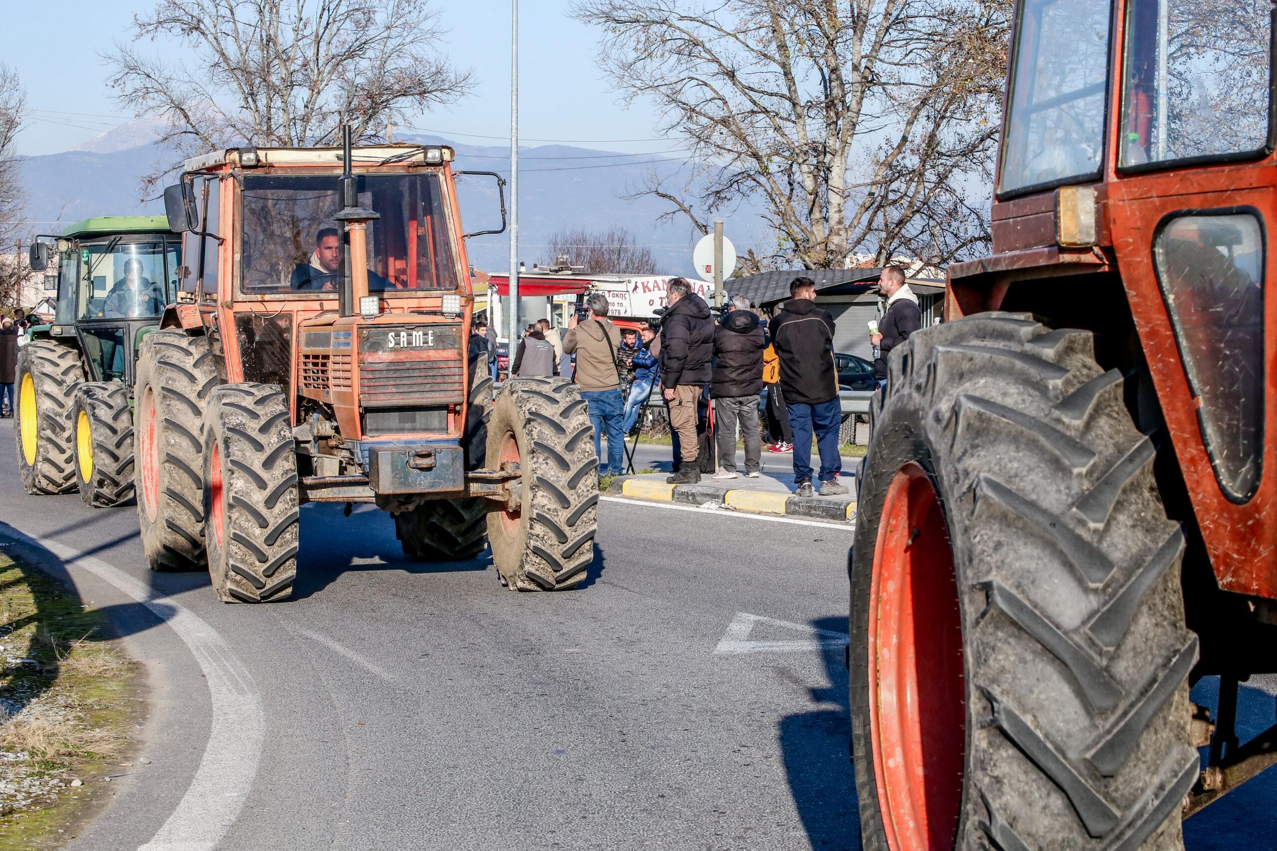 Θεσσαλονίκη: Κινητοποιήσεις από τους αγρότες της Επανομής – Βγήκαν στους δρόμους τα τρακτέρ