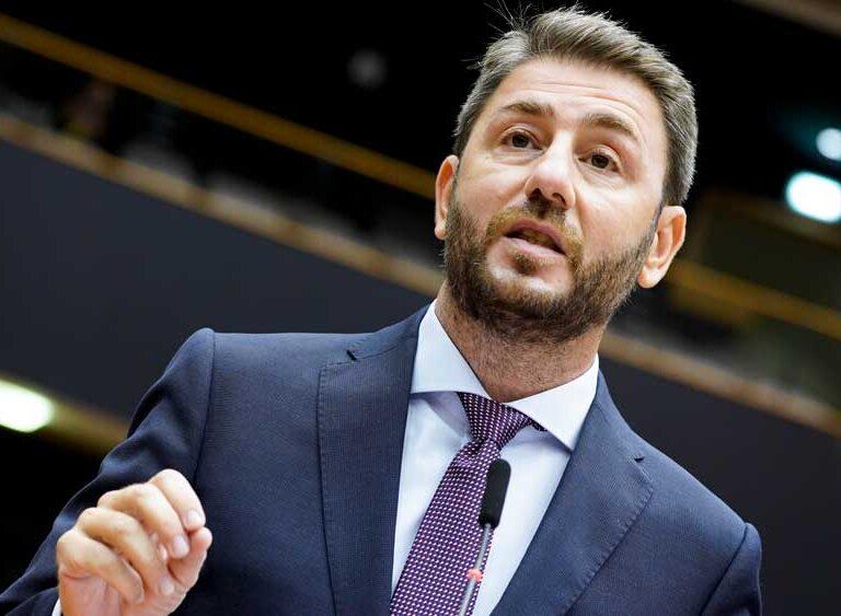 Ανδρουλάκης για Λοβέρδο και Χριστοφιλοπούλου: “Πολιτικοί δορυφόροι του Μητσοτάκη”