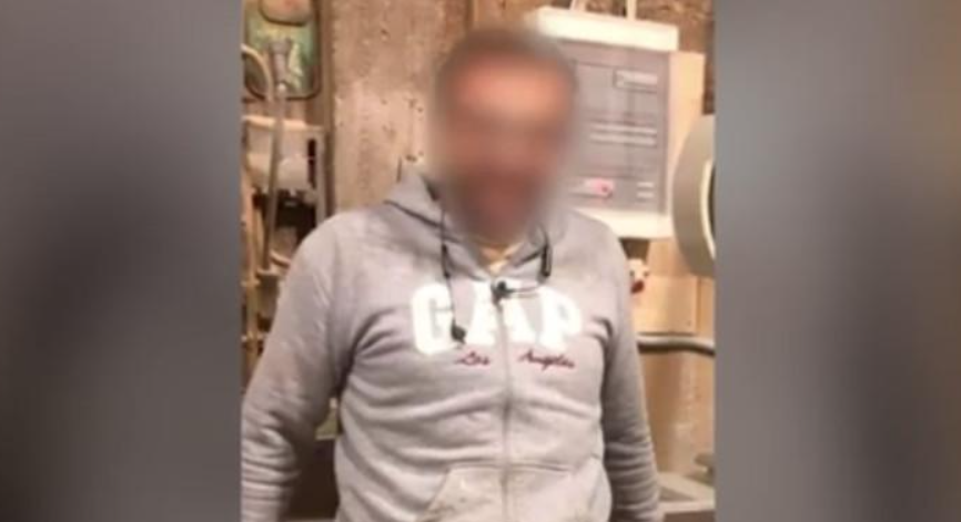 Χαλκίδα: «Μία γυναίκα σκοτώνει τον άντρα μου» – Δύο μαχαίρια βρέθηκαν στον τόπο του εγκλήματος