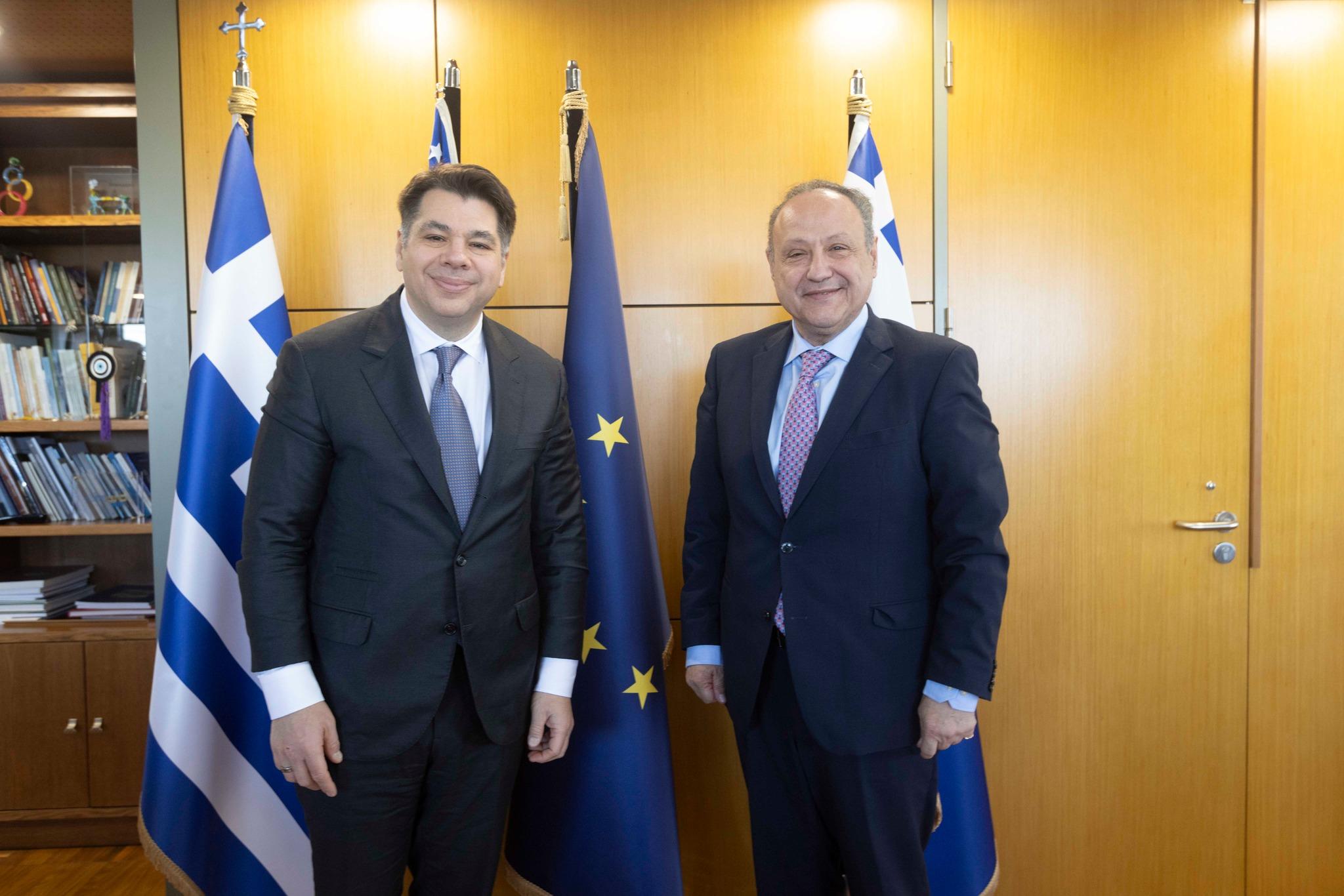 Συνάντηση Αγγελούδη – Τσούνη: Συζητήθηκε η δημιουργία του Πάρκου Μνήμης στην Πλατεία Ελευθερίας