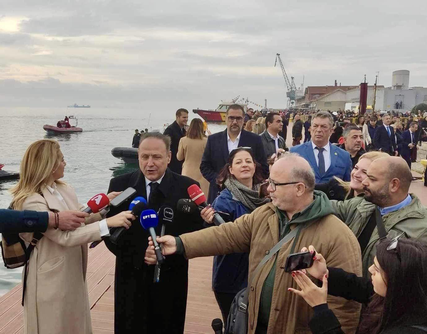 Αγγελούδης: «Εύχομαι το Φως της Ελπίδας να πλημμυρίσει τις ψυχές μας»