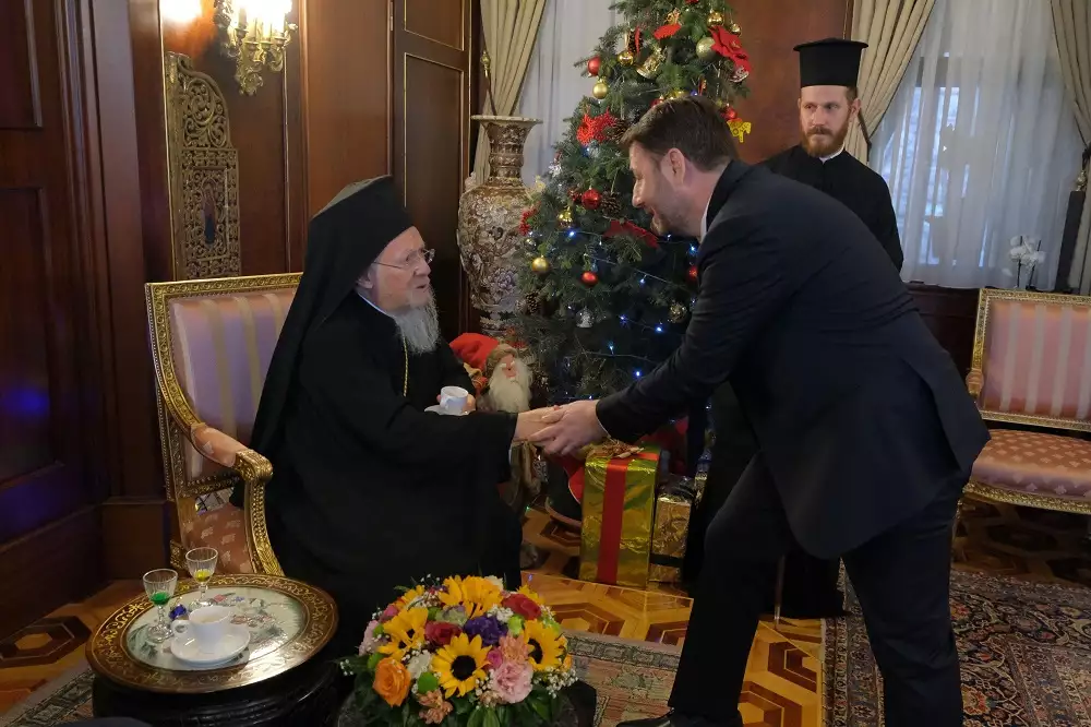 Νίκος Ανδρουλάκης από το Φανάρι: Εύχομαι σταθερότητα και ειρήνη στην ανθρωπότητα