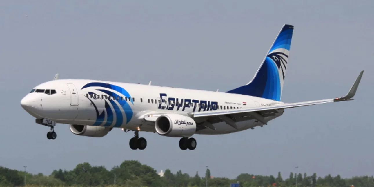 Αεροπλάνο της Egupt Air προσγειώθηκε εκτάκτως στο «Ελ. Βενιζέλος» – Επιβάτες κρύφτηκαν στην τουαλέτα για να μείνουν στην Ελλάδα