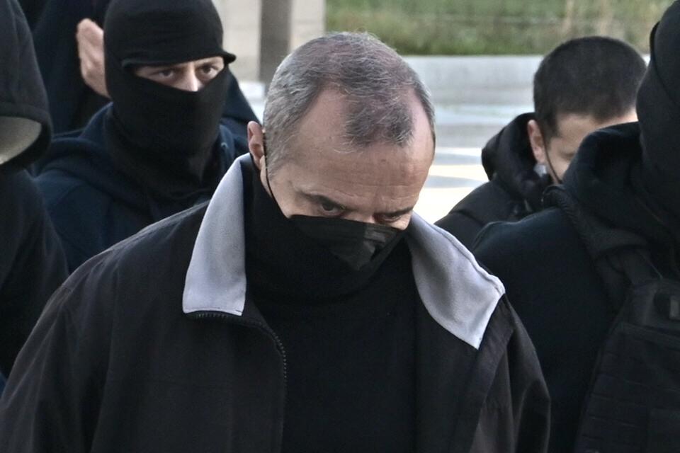 Ένταση στη δίκη για τη 12χρονη στον Κολωνό – Η μητέρα επιχείρησε να λιντσάρει τον Ηλία Μίχο