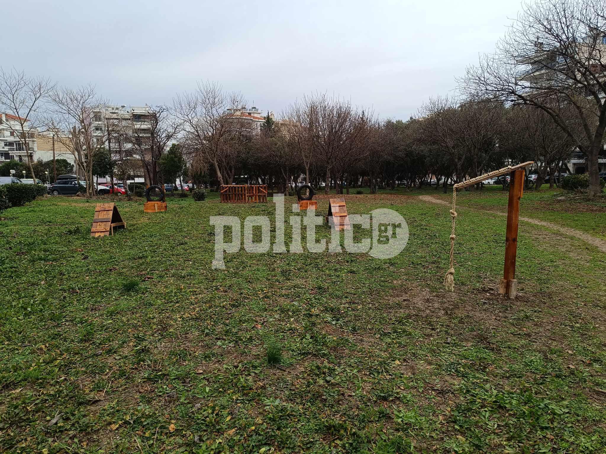 Το πιο σουρεάλ πάρκο σκύλων βρίσκεται στην Καλαμαριά – Αυτό σίγουρα δεν είναι dog park (ΒΙΝΤΕΟ & ΦΩΤΟ)