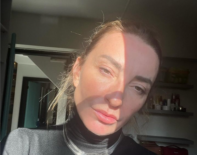 Ρούλα Ρέβη: Τον άντρα μου τον νιώθω φίλο μου, νιώθω απόλυτη οικειότητα και αποδοχή