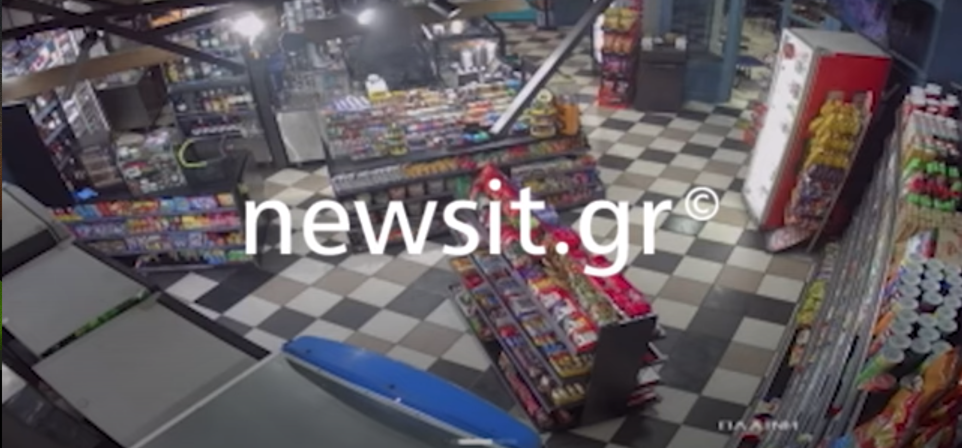 Θεσσαλονίκη: Ληστεία στο κέντρο της πόλης – Απείλησαν με όπλο υπάλληλο μαγαζιού (ΒΙΝΤΕΟ)