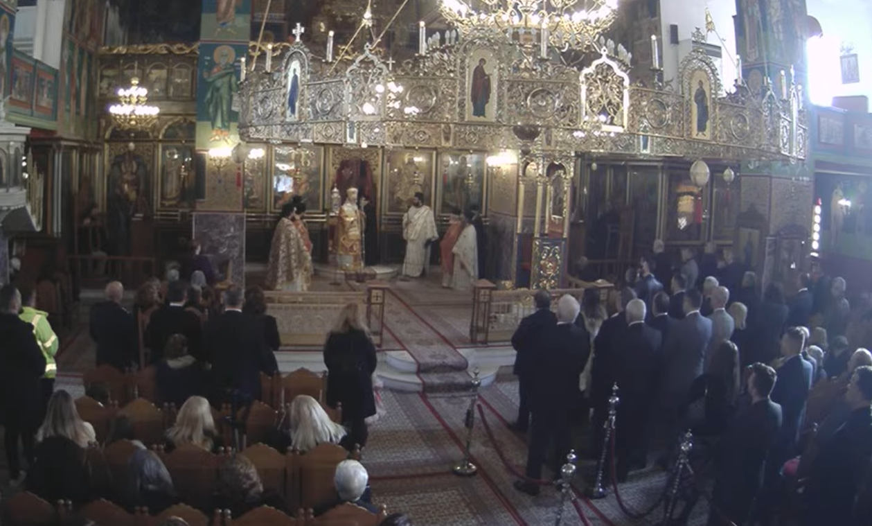 Μητροπολίτης Καλαβρύτων: «Καταστροφικό, αν επιτραπούν οι υιοθεσίες από ομόφυλα ζευγάρια»