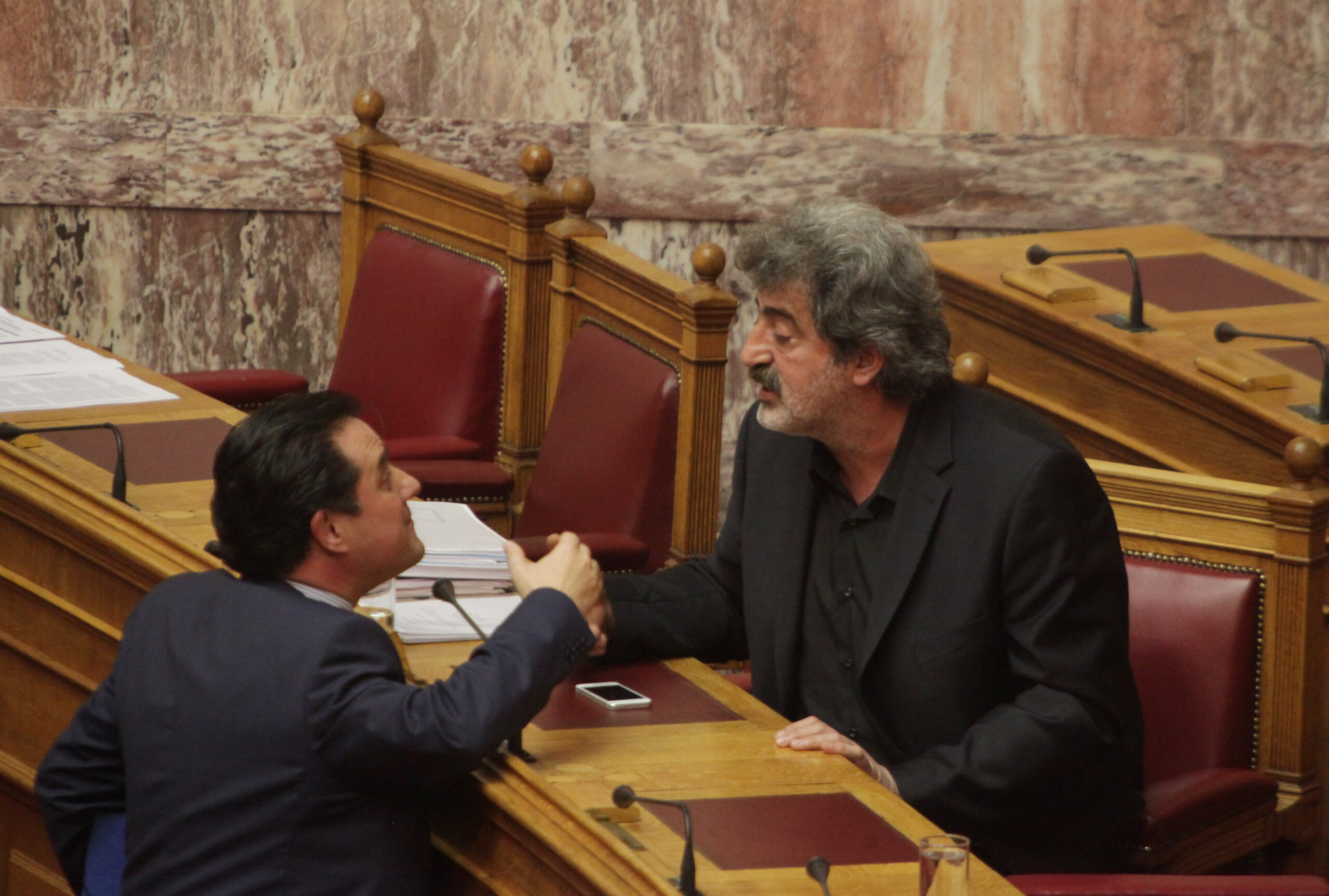 Νέα επεισόδιο στη δίκη του ΚΕΕΛΠΝΟ: Πιάστηκαν στα χέρια ο δικηγόρος του Γεωργιάδη με τη φρουρά του Πολάκη