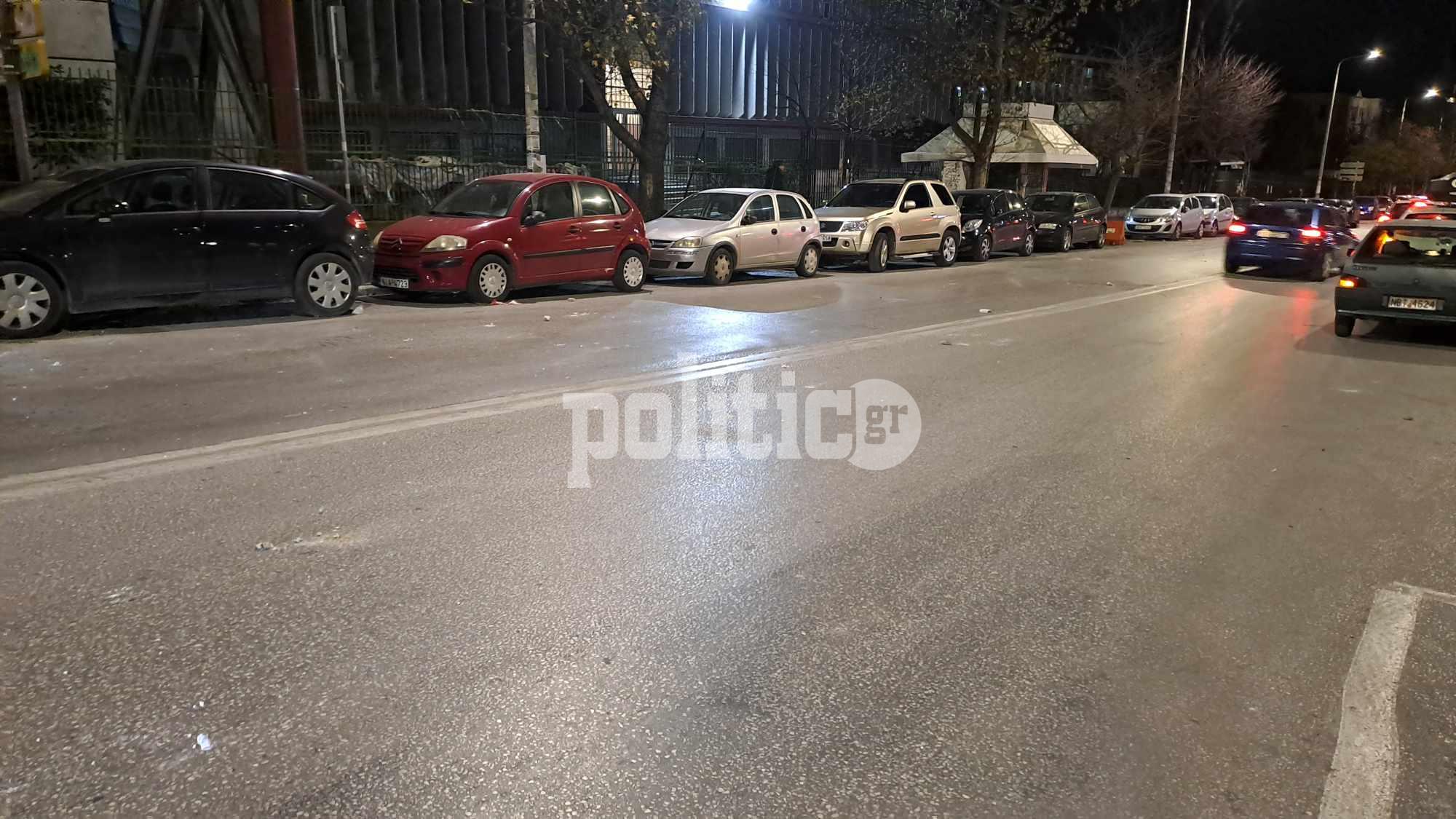 Θεσσαλονίκη: Επεισόδια μετά τη λήξη της πορείας έξω από το ΑΠΘ (ΦΩΤΟ)