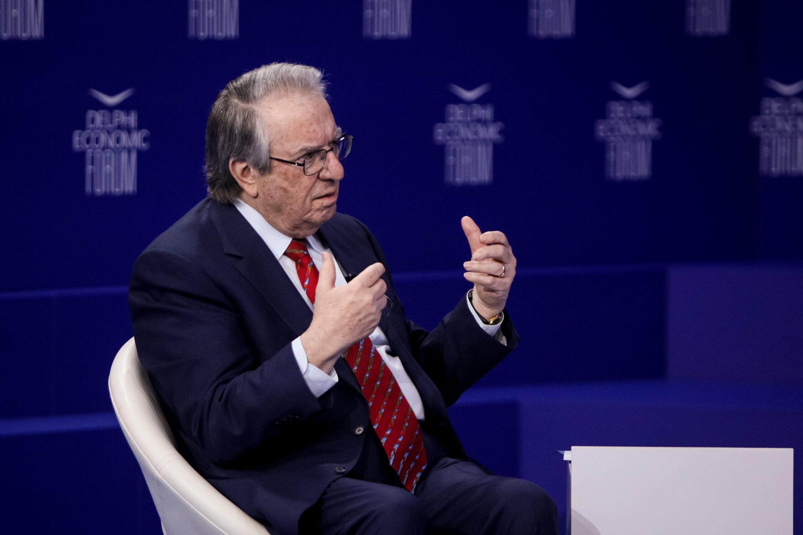 Γ. Μπαμπινιώτης: «Αν αλλάξει το σύστημα θα ξαναβρούμε το Λύκειο»