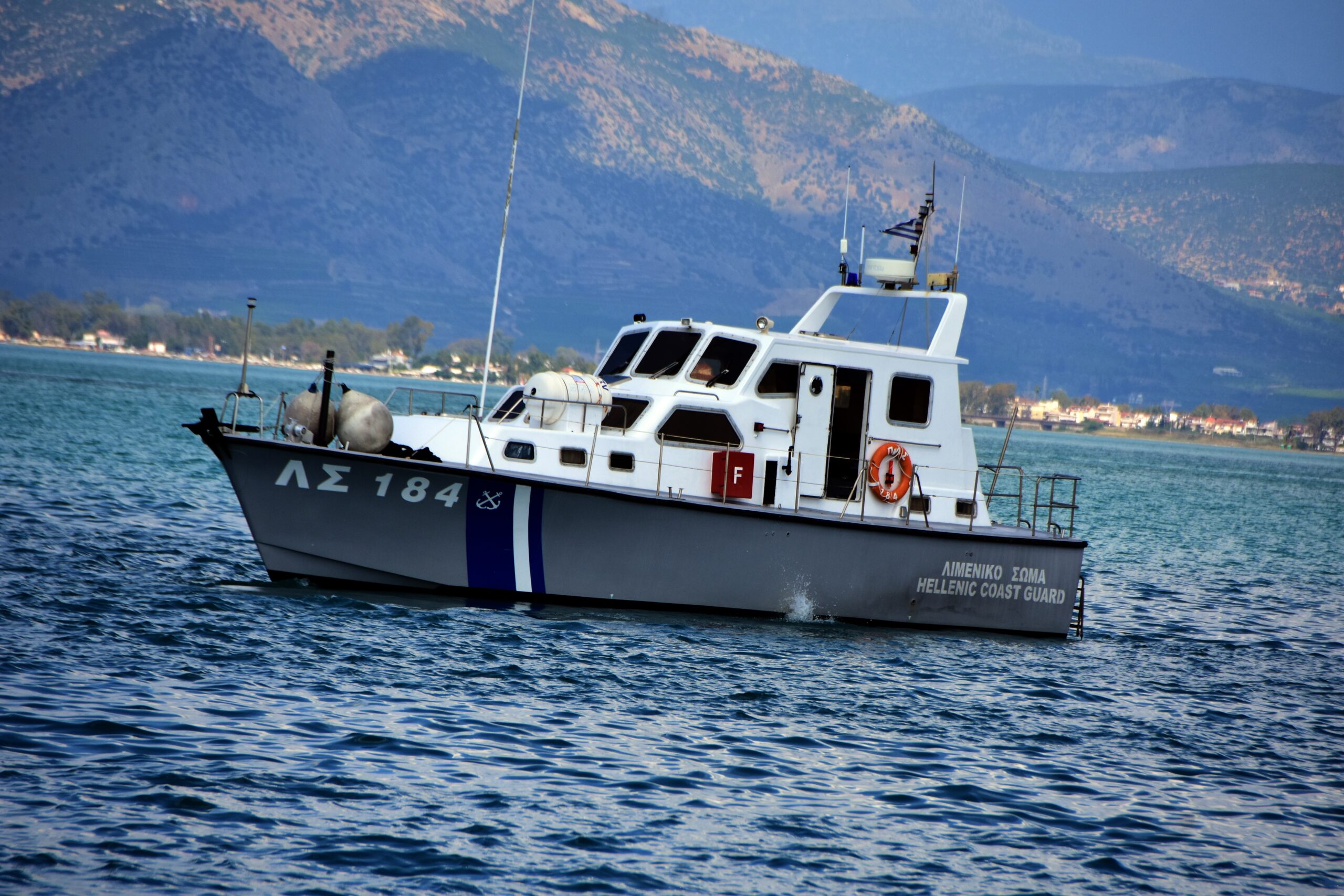 Κρήτη: Πλοίο βυθίστηκε βόρεια του Ρεθύμνου – Διασώθηκε ο μοναδικός επιβαίνων