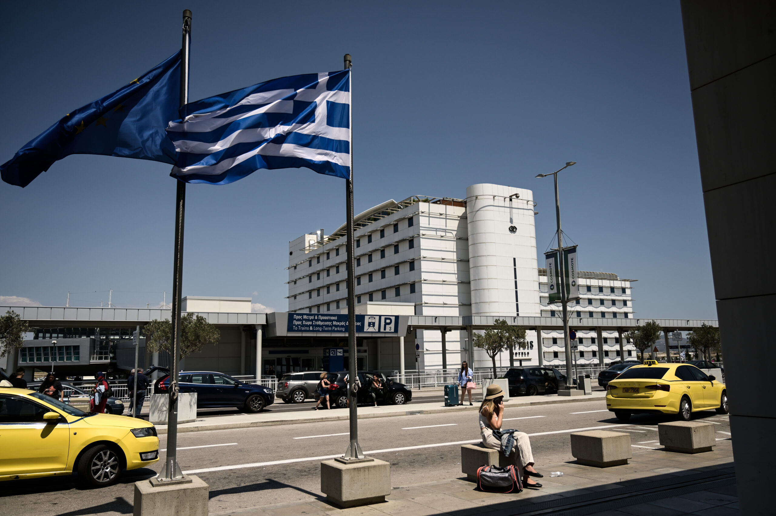Παράνομη η απεργία των ελεγκτών εναέριας κυκλοφορίας – Θα πραγματοποιηθούν πτήσεις την Τετάρτη (28/2)