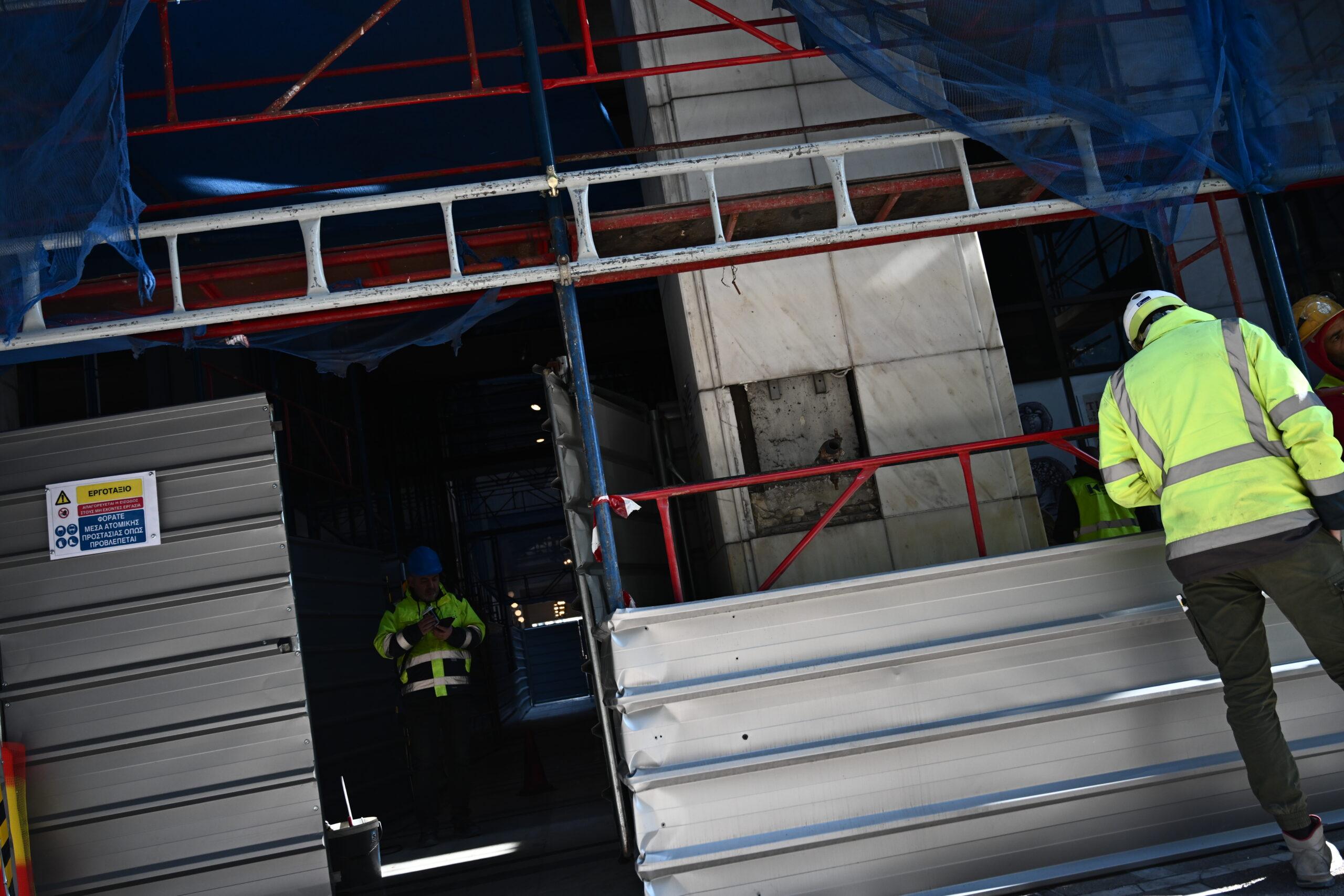 Περιμένουν χτύπημα ακόμα και με ρουκέτες μετά τη βόμβα έξω από το υπουργείο Εργασίας