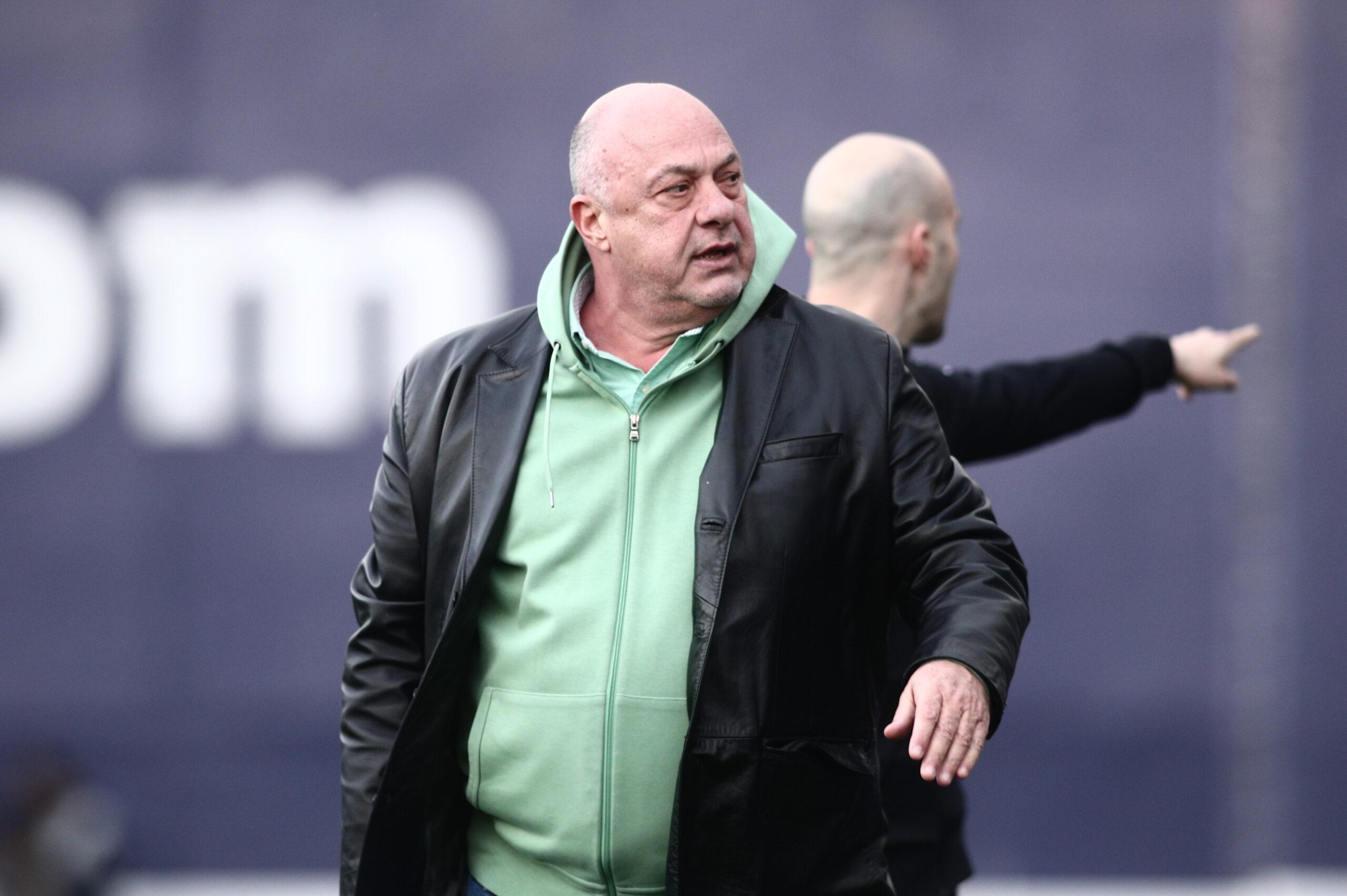 Αχ. Μπέος: «Η λέξη μαϊμού δεν είναι ρατσιστική»