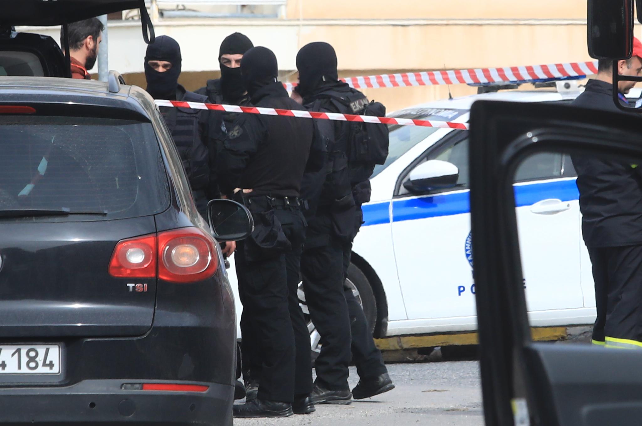 Δολοφονία στα Εξάρχεια: Ο κατηγορούμενος ισχυρίζεται ότι έβλεπε… δαίμονες και πίστευε ότι τον παρακολουθούν