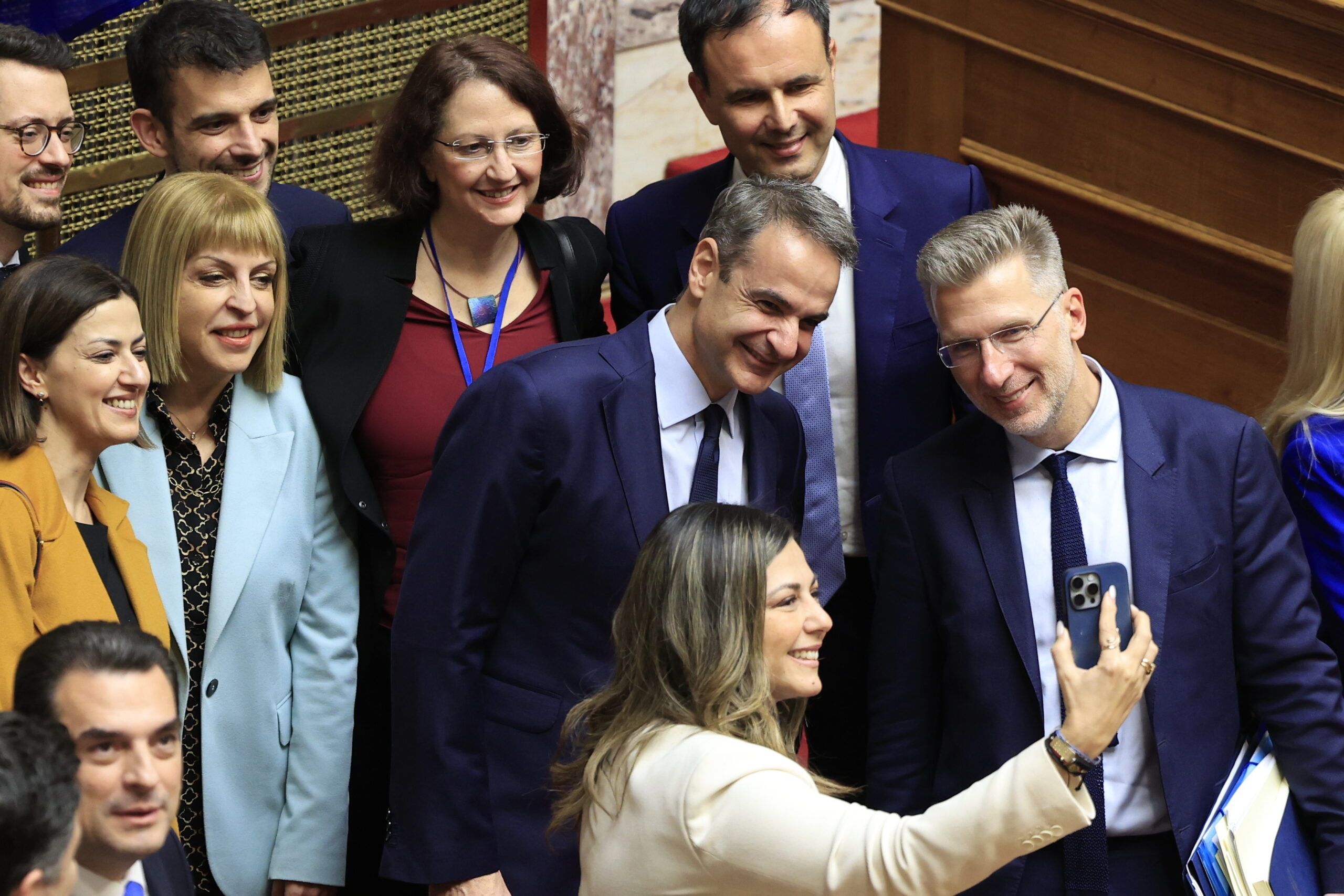 Μητσοτάκης | Eίμαστε μια κυβέρνηση που νοιάζεται όχι μόνο για τους πολλούς, αλλά και για τους λίγους – Η εβδομαδιαία ανασκόπηση