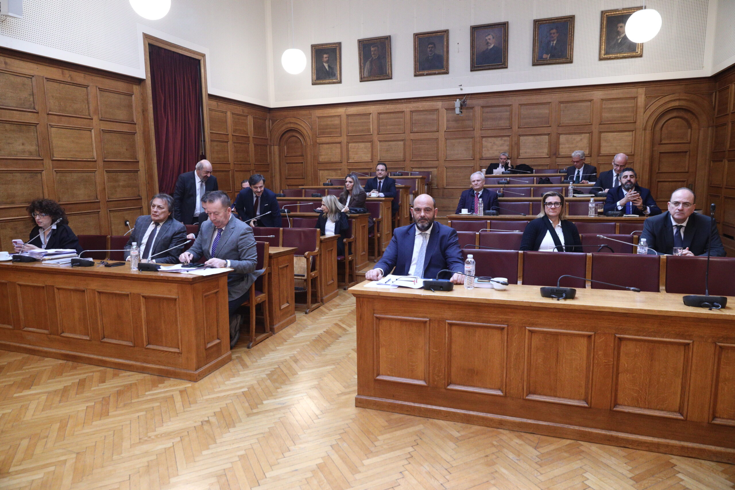 Τέμπη: Στη βουλή δικογραφία κατά του Κώστα Καραμανλή