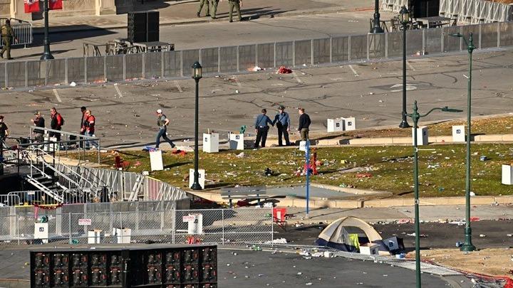 Ένας νεκρός, 14 τραυματίες σε επεισόδιο με πυροβολισμούς στην παρέλαση των νικητών του Super Bowl στο Κάνσας