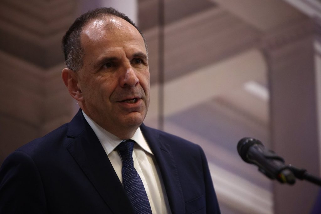 Γεραπετρίτης: «Καλούμε για την άμεση και διαρκή διακοπή των εχθροπραξιών στη Γάζα»