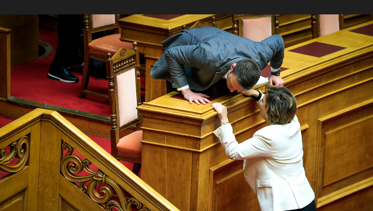 Η Γεροβασίλη «αδειάζει» τον Κασσελάκη για το ερωτηματολόγιο – Ζητά σύγκληση των οργάνων του ΣΥΡΙΖΑ