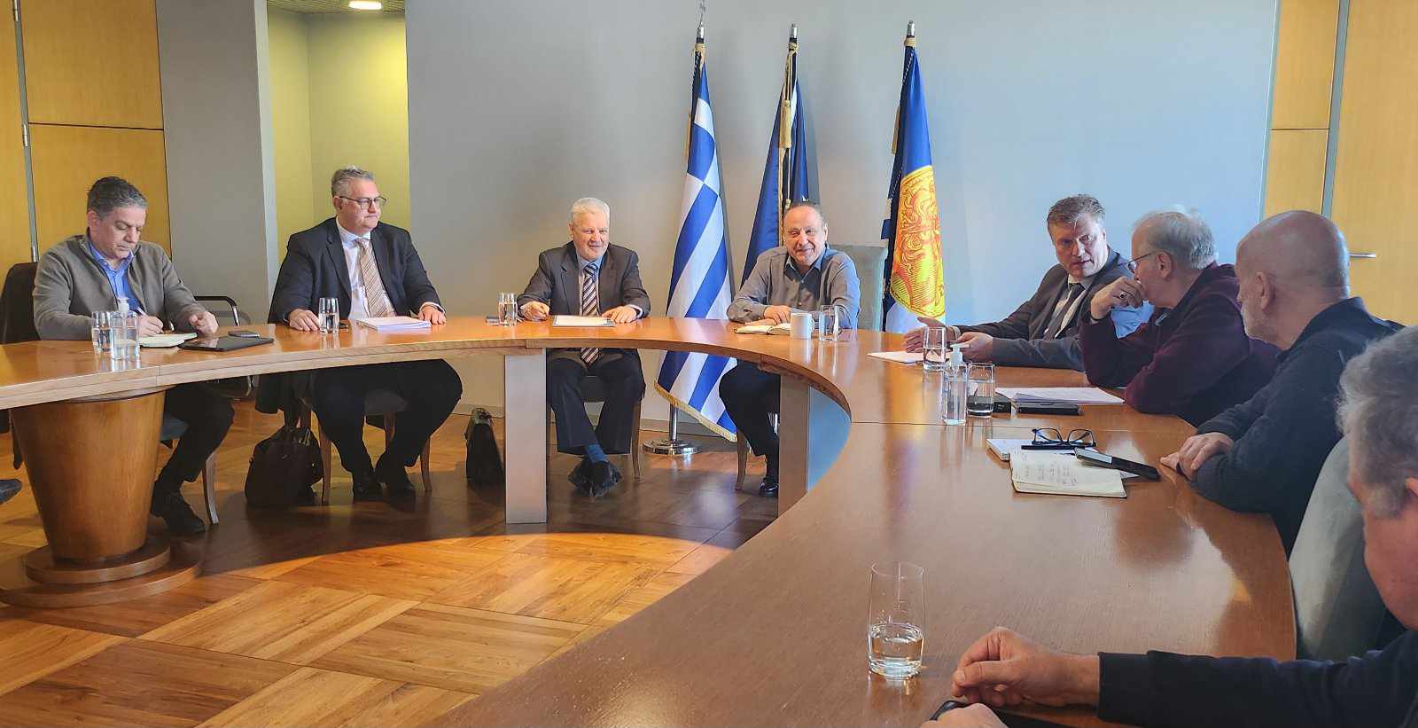 Συνάντηση Αγγελούδη – Ταγγίρη: Προχωράει η αναδιαμόρφωση των λεωφορειακών γραμμών στην Άνω Πόλη