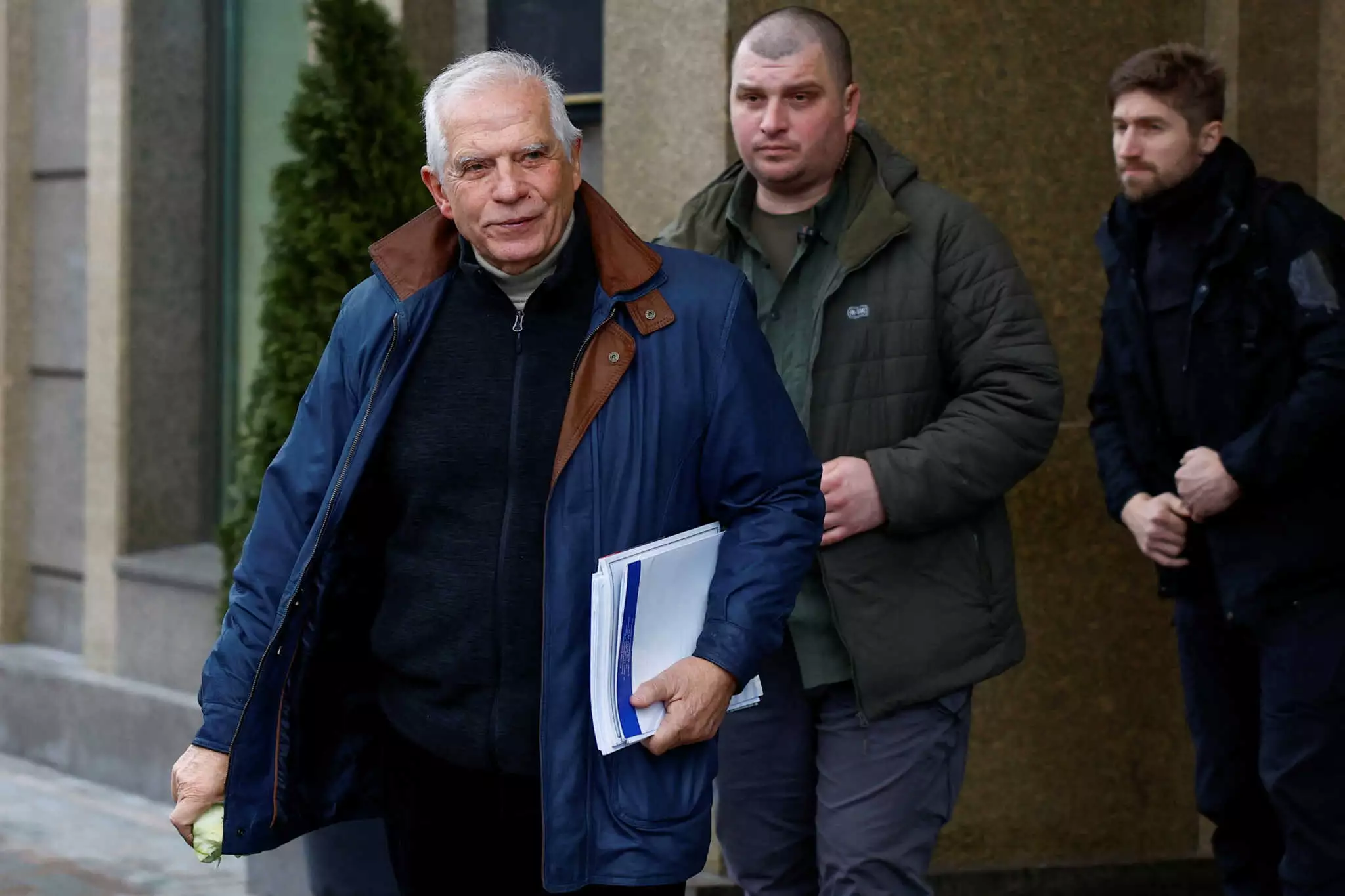 Ουκρανία: Στα καταφύγια του Κιέβου ο Μπορέλ λόγω βομβαρδισμών