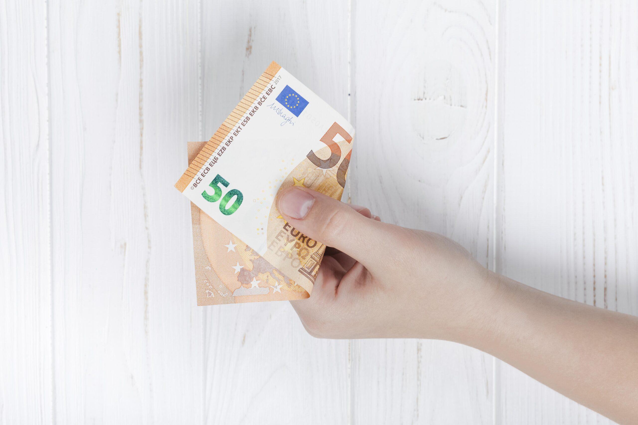 Άνοιξαν οι αιτήσεις για το νέο ειδικό βοήθημα ευάλωτων ομάδων ύψους 718,50 ευρώ