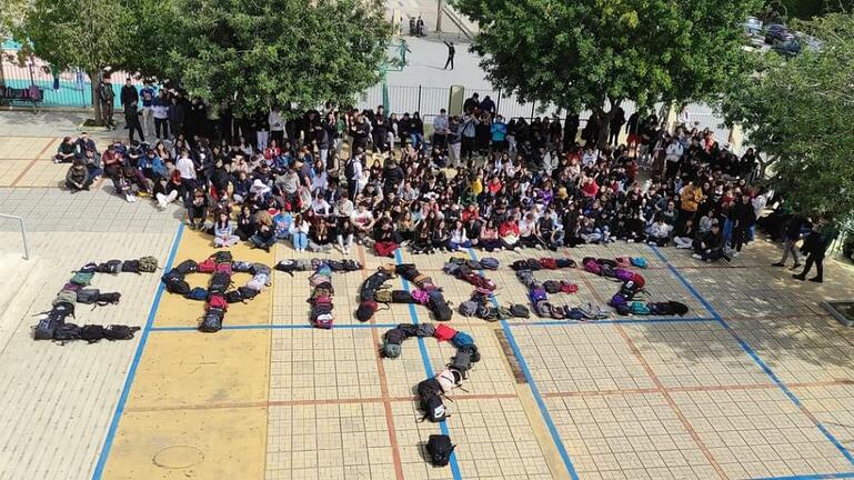Τέμπη: Πάνω από 580.000 υπογραφές για την κατάργηση της βουλευτικής ασυλίας – 72.000 μέσα σε λίγες ώρες